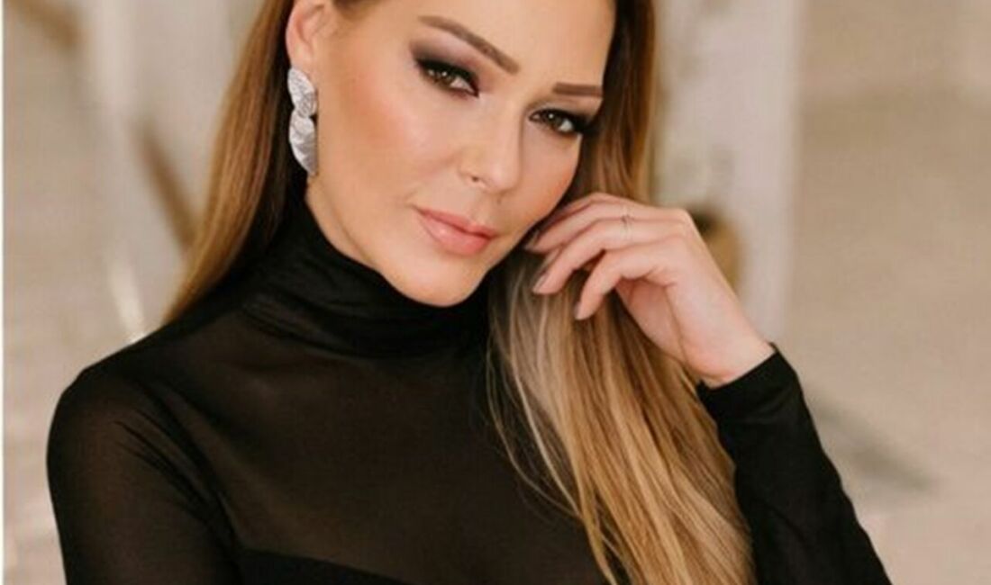 Yonca Poyrazoğlu “Giderken” ile İstikrarını Sürdürdü Müzisyen bir ailenin en büyük çocuğu olarak dünyaya gelen Yonca