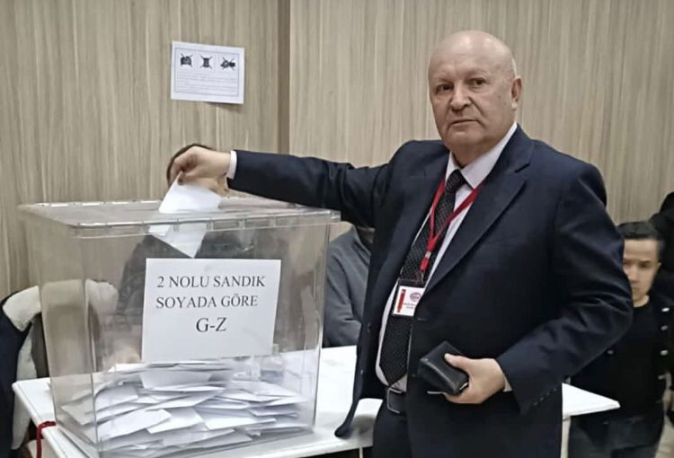 Malatya Emlakçılar Odası’nda yapılan olağan genel kurul seçimlerinde Ali Özgül,