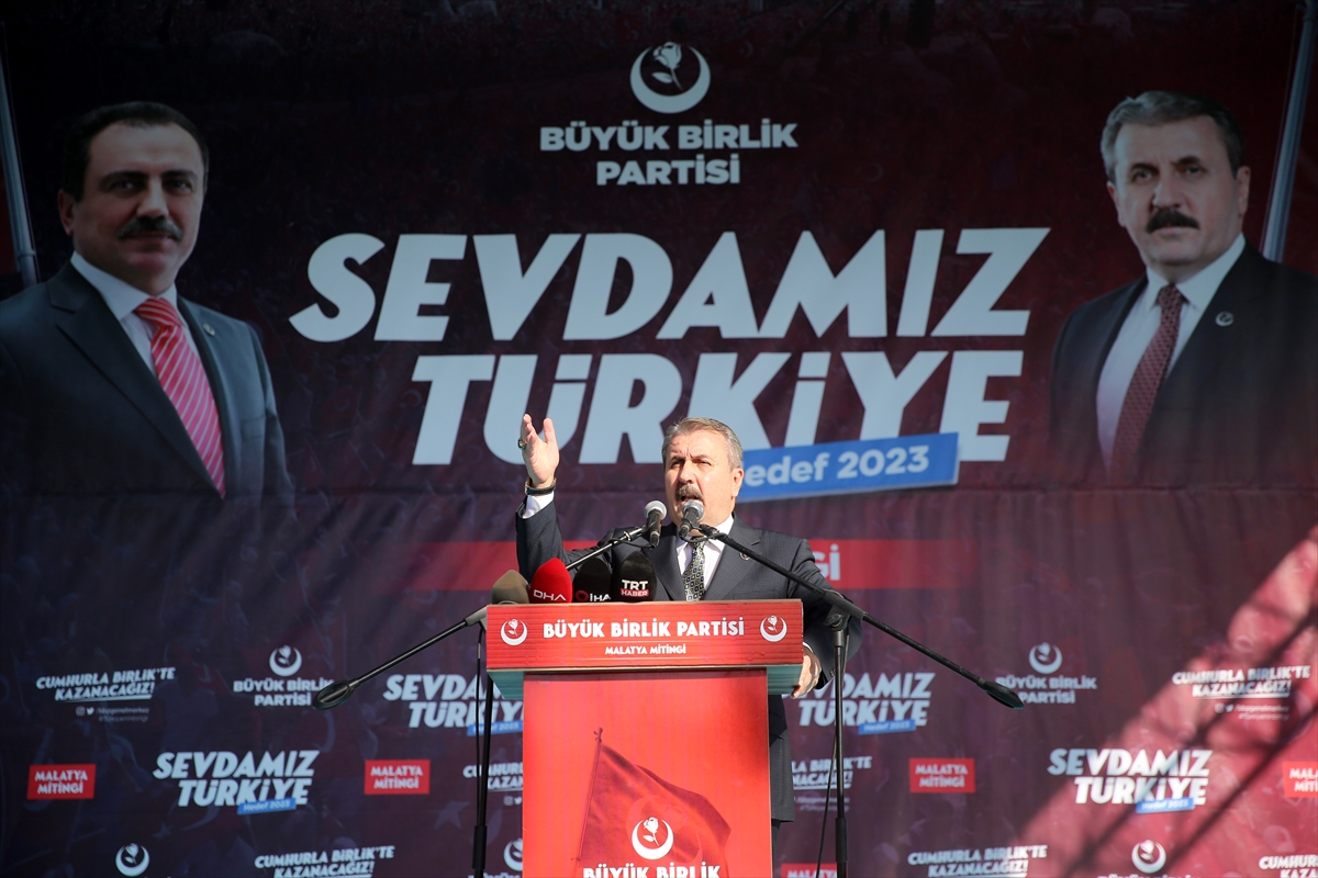Büyük Birlik Partisi Genel Başkanı Mustafa Destici, 1 Şubat Pazar