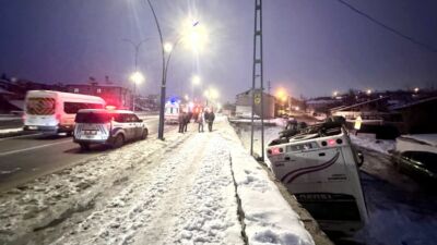 Melekbaba Mahallesi mevkiinde buzlanma nedeniyle kontrolden çıkan işçi servisi karşı