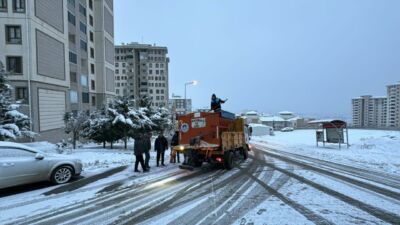 Battalgazi Belediye Başkanı Bayram Taşkın, kar yağışı öncesinde Afet Koordinasyon