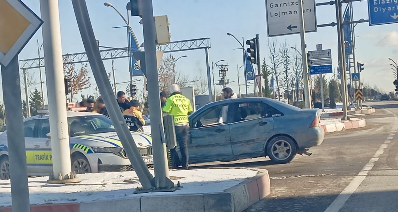 Malatya–Ankara kara yolu üzerindeki Hava Lojmanları Kavşağı’nda sabah saatlerinde meydana