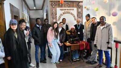 Yeşilyurt Kent Konseyi’nin düzenlediği gezi programında, Turgut Özal Üniversitesi’nde öğrenim