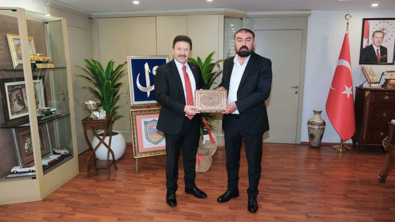 Darende Şoförler ve Otomobilciler Odası Başkanı Şemsettin Gümüşay, ServisCell uygulamasının