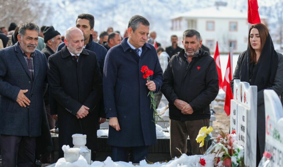 CHP Genel Başkanı Özgür Özel, 6 Şubat depremlerinin üçüncü yıl