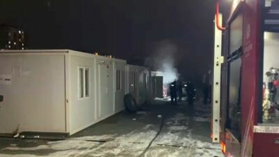 Malatya’nın Yeşilyurt ilçesi Yakınca Mahallesi’nde bulunan konteyner kentte çıkan yangın,