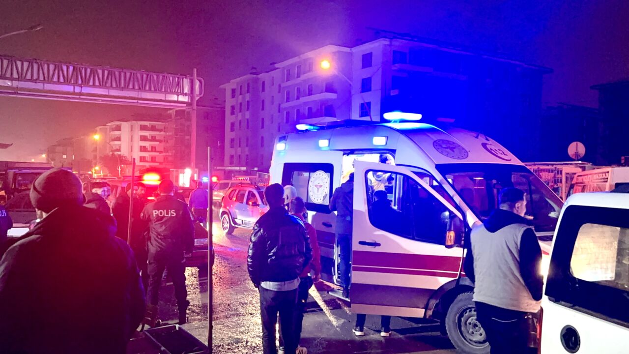 Malatya’nın Turgut Temelli Caddesi’nde eski husumet iddiasıyla düzenlenen pompalı tüfekli