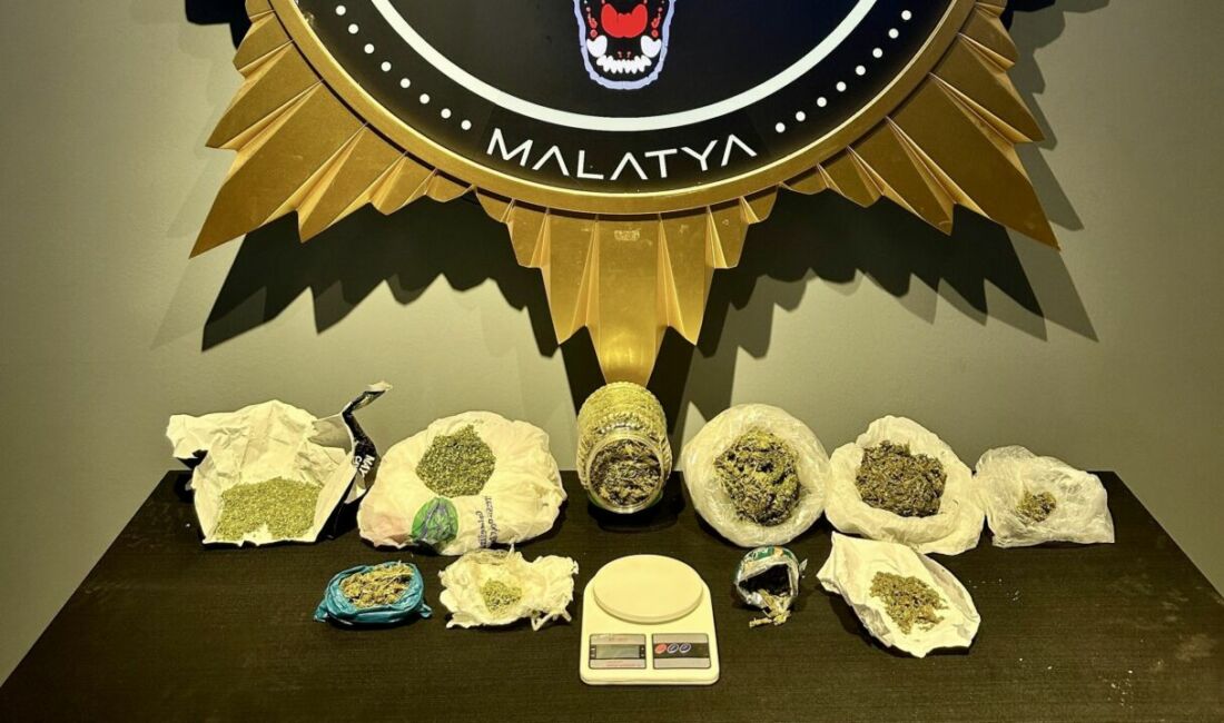 Malatya’da narkotik ekiplerinin sokak satıcılarına yönelik düzenlediği operasyonda 800 gram