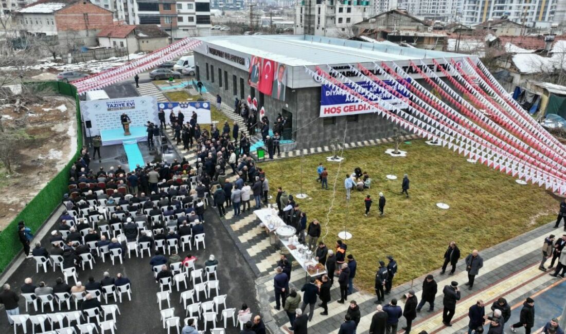 Yeşilyurt Belediyesi’nin sosyal belediyecilik projeleri kapsamında Karakavak Mahallesi’nde yapımı tamamlanan