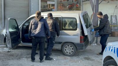 Malatya’da Direksiyon Başında Kalp Krizi: İşyerine Çarparak Hayatını Kaybetti Malatya’nın Çavuşoğlu Mahallesi’nde seyir halindeyken kalp krizi geçiren 50 yaşındaki
