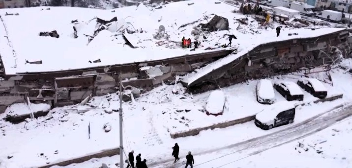 Malatya’da 6 Şubat depremlerinde yıkılarak 16 kişinin hayatını kaybettiği Hayat