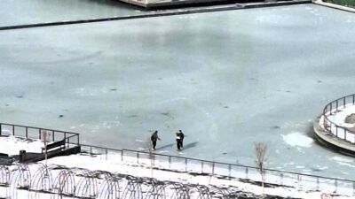 Malatya’da Dondurucu Soğuk: Yapay Gölet Buz Tuttu Malatya’da gece saatlerinde hava sıcaklığının sıfırın altına düşmesiyle birlikte kent