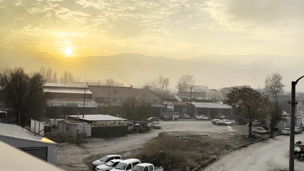 Malatya’da Altay Kışlası’nda yapımı tamamlanan 714 iş yeri için kura