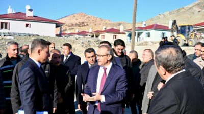 Malatya’da Deprem Sonrası Yeniden İnşa Süreci Kurumlar Arası Koordinasyonla Sürüyor 6 Şubat depremlerinin ardından Malatya genelinde başlatılan yeniden inşa ve
