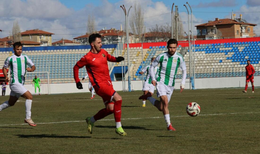 TFF 3. Lig 2. Grup’ta mücadele eden Malatya Yeşilyurtspor, deplasmanda