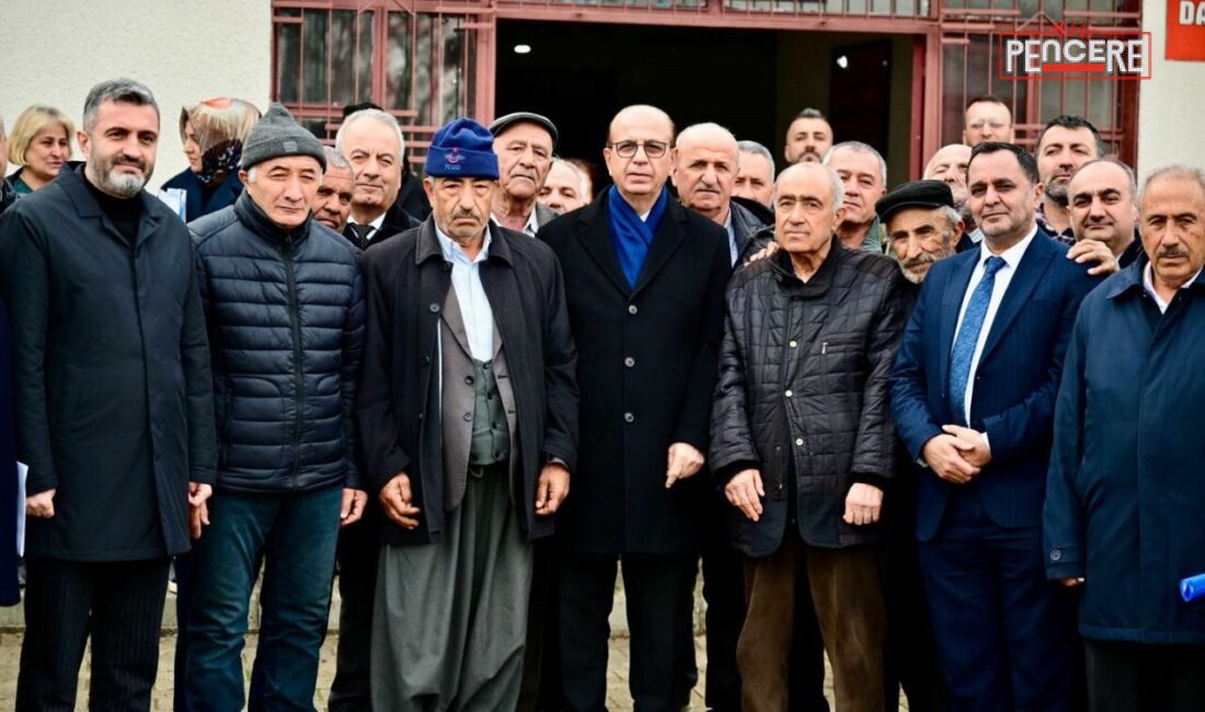 “Vatandaş Soruyor, Başkan Cevaplıyor” toplantısında Dilek Uğrak Mahallesi sakinleriyle buluşan
