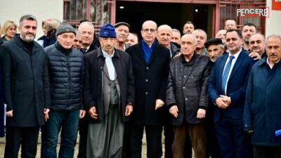 “Vatandaş Soruyor, Başkan Cevaplıyor” toplantısında Dilek Uğrak Mahallesi sakinleriyle buluşan