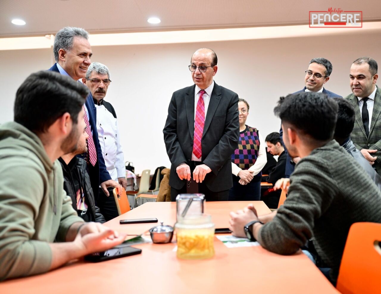 Yeşilyurt Belediyesi tarafından, hayırseverlerin destekleriyle İnönü Üniversitesi Yaşam Merkezi Yemekhanesi’nde