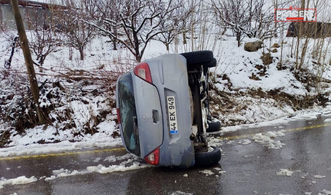 Gövdeli Mahallesi’nde kar ve buzlanma nedeniyle kontrolden çıkan bir otomobil