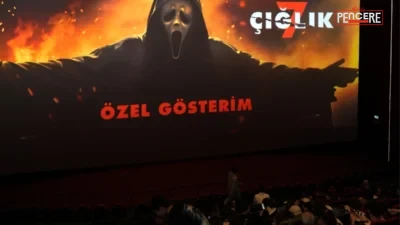 Çığlık 7 ön gösterim ve Ghostface geri dönüş temalarıyla korku