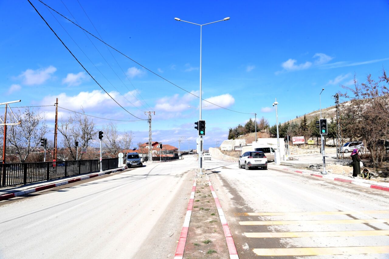 Malatya Büyükşehir Belediyesi, trafikte yaşanan yoğunluk ve kazaları azaltmak amacıyla
