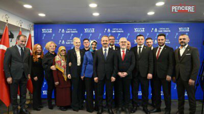 Anahtar Parti Genel Başkanı Yavuz Ağıralioğlu, partisinin genel merkezinde düzenlenen