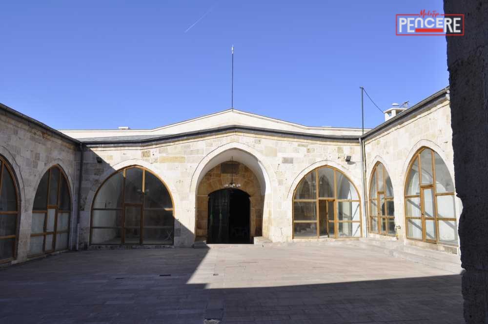 Malatya Hekimhan Taşhan Selçuklu döneminde inşa edilen ve Osmanlı devrinde