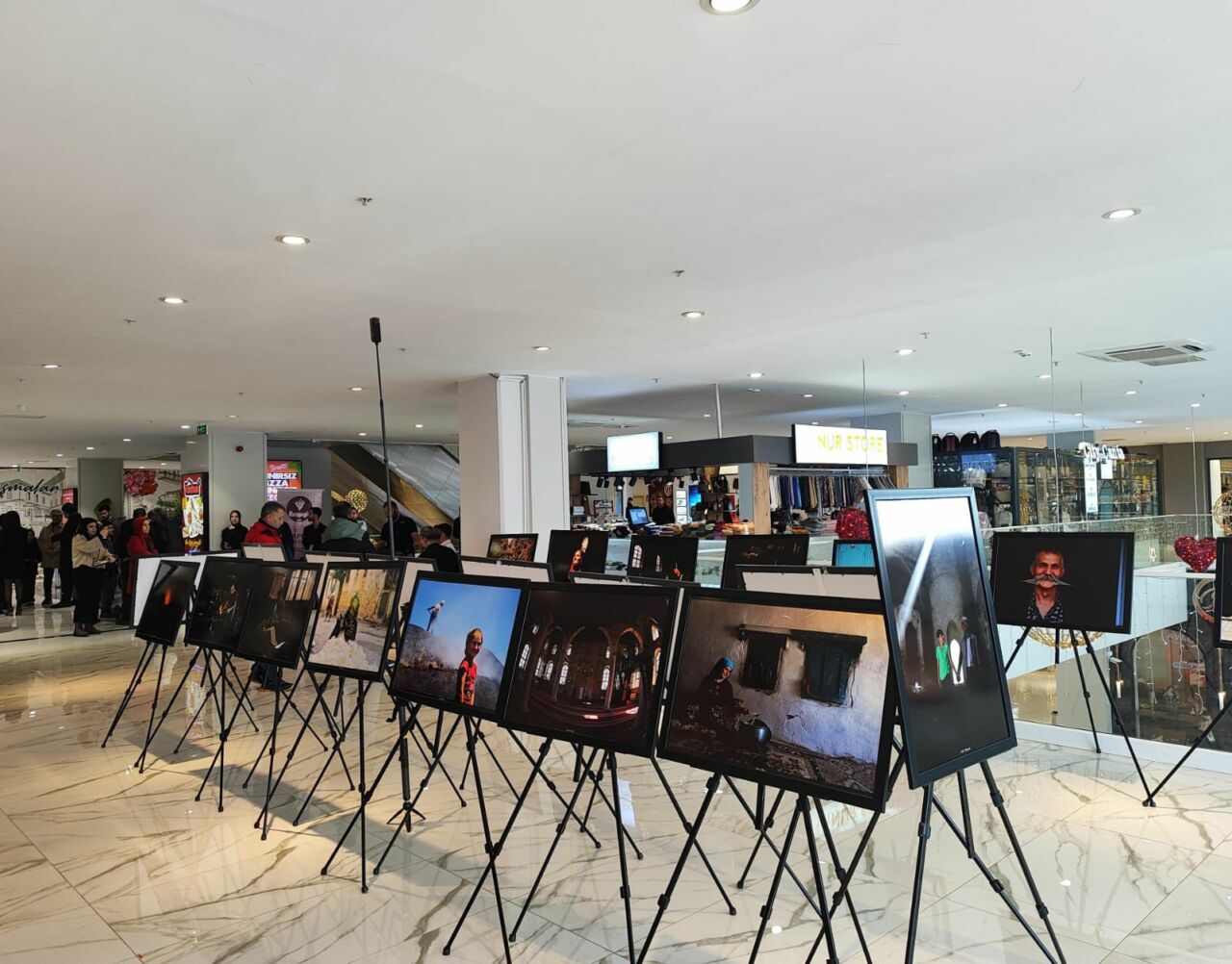 Malatya City Outlet AVM’de düzenlenen “Bir Zamanlar Arapgir” fotoğraf sergisi,