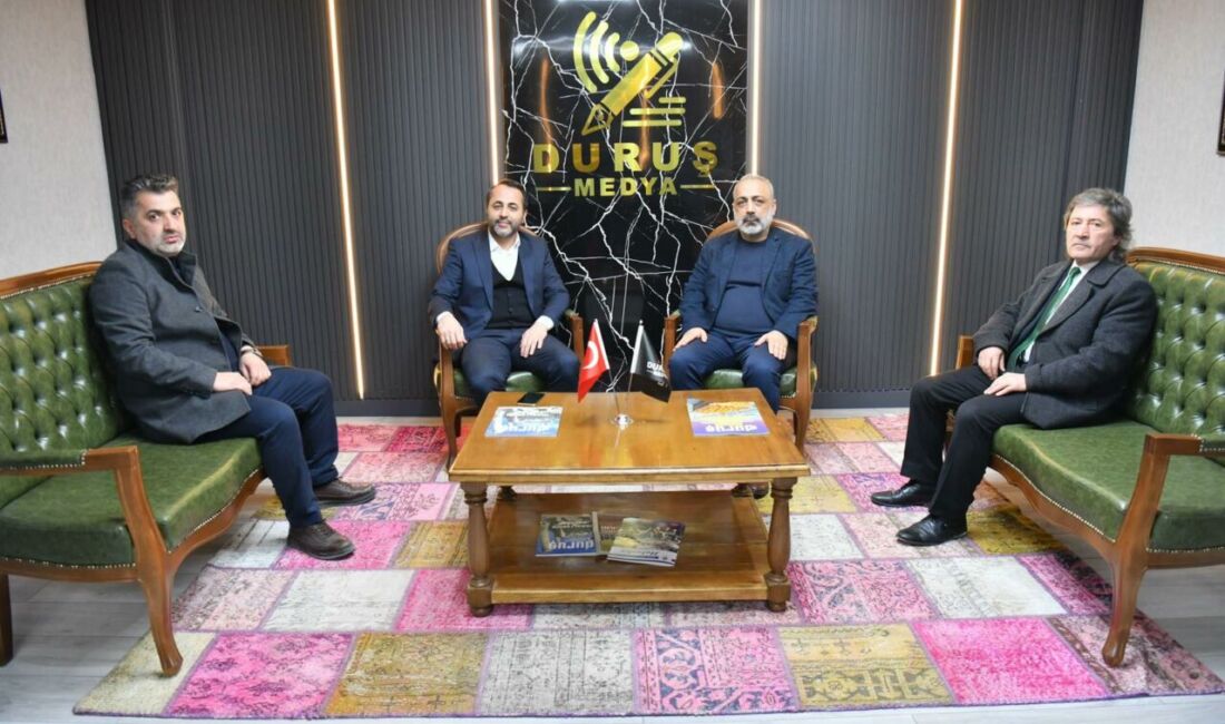 AK Parti Malatya Milletvekili Abdurrahman Babacan, kentte faaliyet gösteren basın