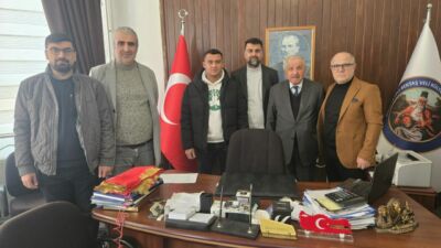 Hacı Bektaş Veli Derneği’ne gerçekleştirilen ziyarette Türk bayrağı ve dernek