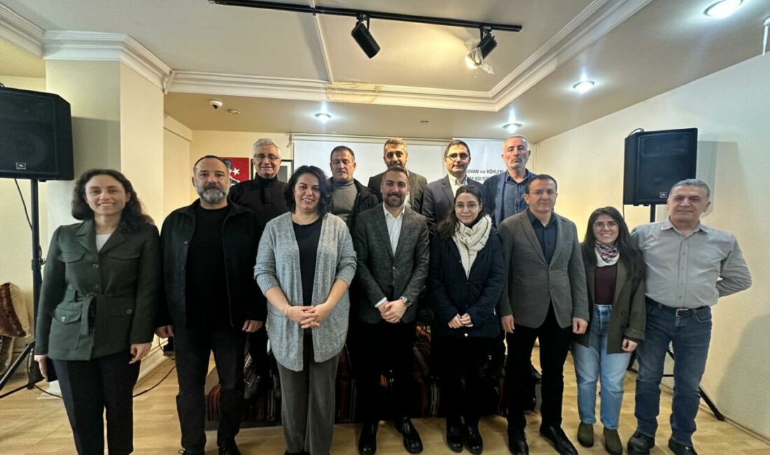Arguvan ve Köyleri Eğitim Kültür Vakfı’nın genel kurulunda başkanlığa Avukat