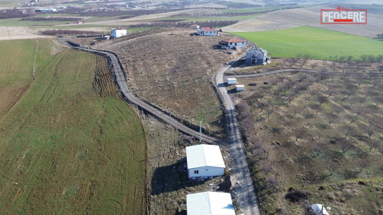 Battalgazi Belediyesi Fen İşleri Müdürlüğü ekipleri, Yenice Mahallesi’nde ulaşım altyapısını