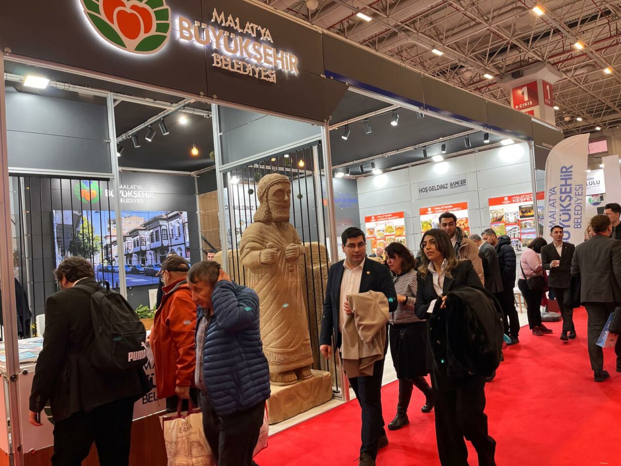 İstanbul’da düzenlenen EMITT 2026 Turizm Fuarı’nda Malatya Büyükşehir Belediyesi’nin açtığı