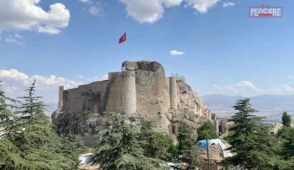 Doğu Anadolu’nun önemli şehirlerinden Elazığ, tarihi yapıları ve doğal güzellikleriyle