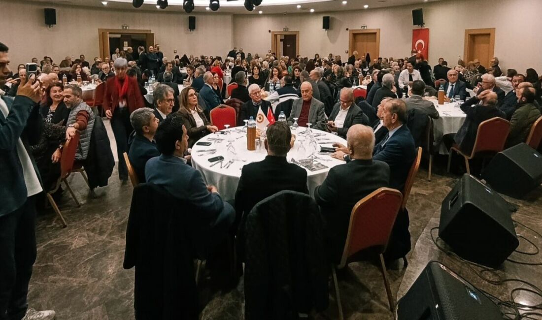 Ankara’da düzenlenen Hekimhanlılar buluşması yoğun katılımla gerçekleşirken, programda birlik ve