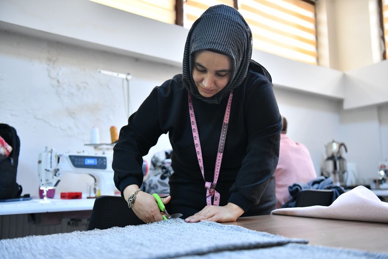 Yeşilyurt Belediyesi tarafından Bostanbaşı Kültür ve Sanat Merkezi’nde açılan pastacılık