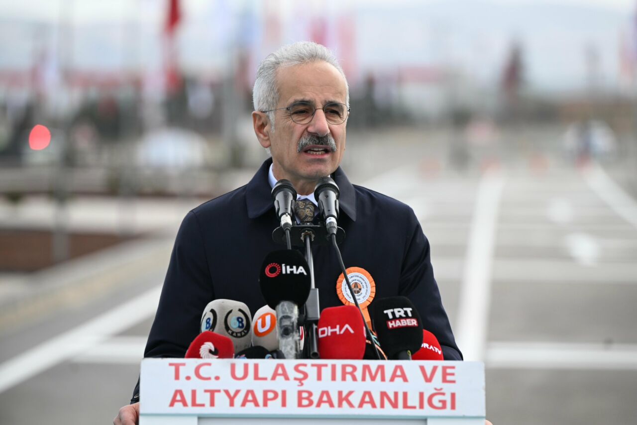 Ulaştırma ve Altyapı Bakanı Abdulkadir Uraloğlu, 5 Şubat Perşembe günü