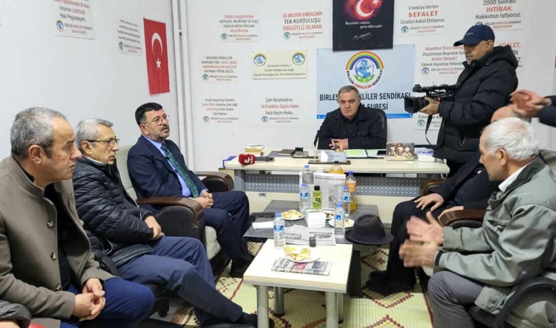 CHP Malatya Milletvekili Veli Ağbaba, emekli maaşlarına yapılan bin liralık