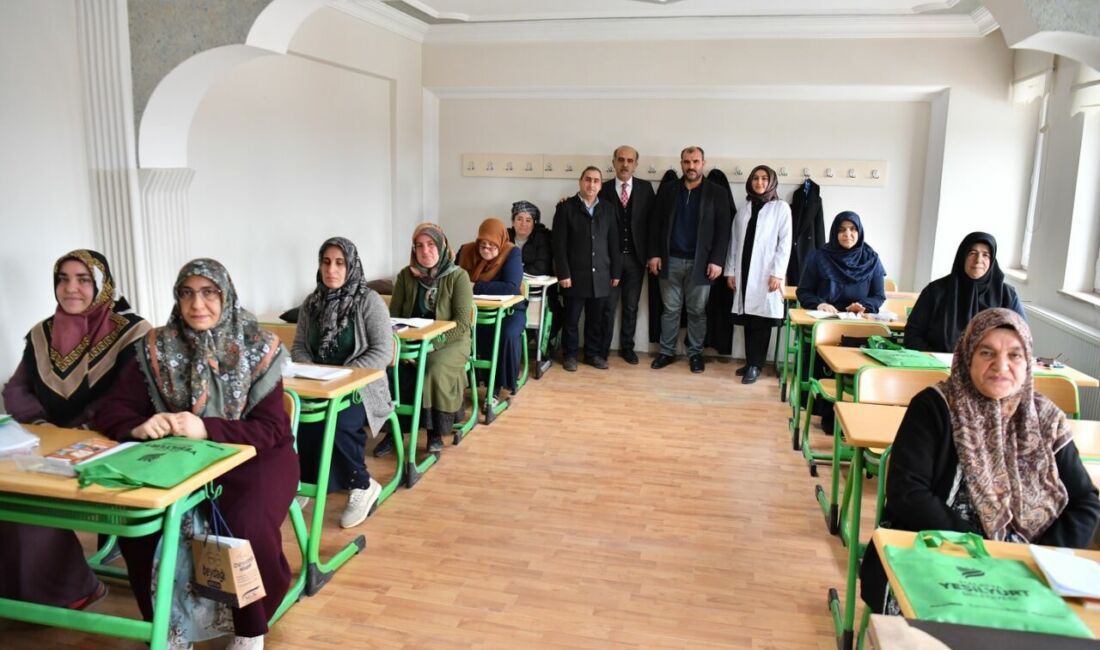 Yeşilyurt Belediyesi ile İlçe Halk Eğitim Merkezi iş birliğinde Topsöğüt