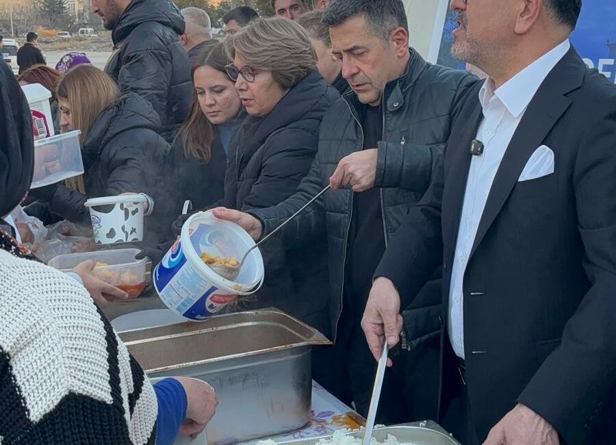 Malatya’da Veli Ağbaba’dan Hidayet Mahallesi’nde İftar Buluşması.Cumhuriyet Halk Partisi Malatya