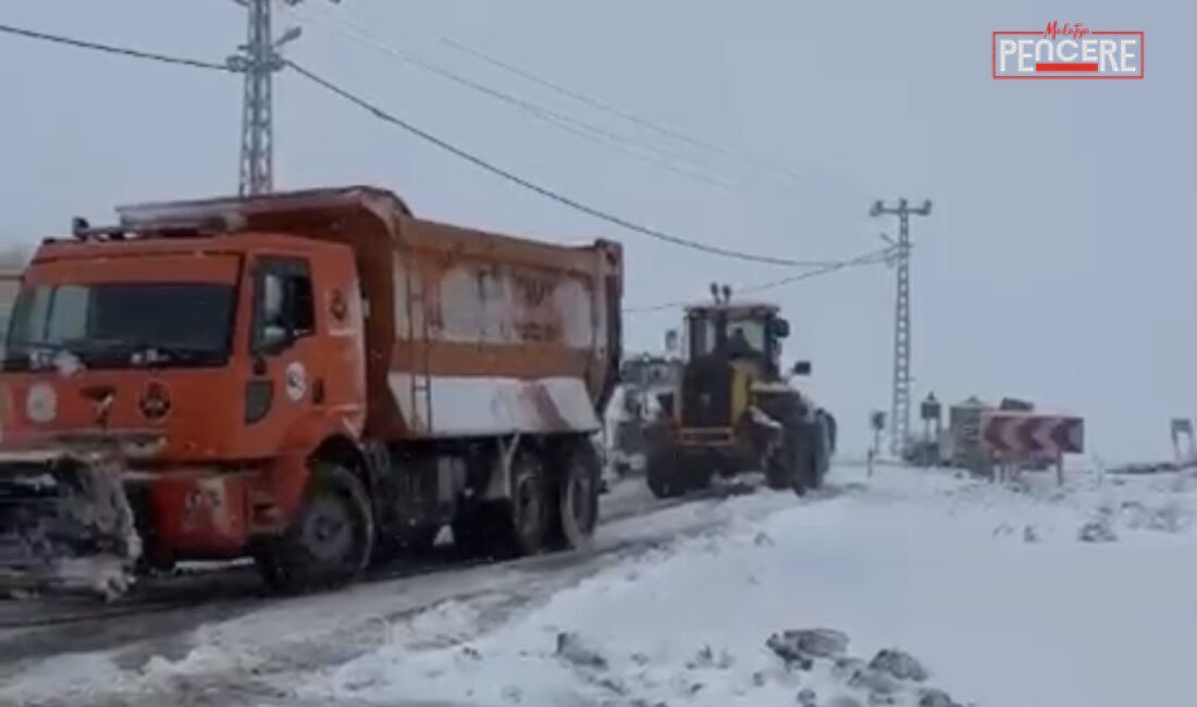 Darende ilçesine bağlı Palanga Mahallesi’nde yoğun kar yağışı ve tipi