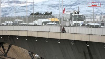 Malatya’da Beylerderesi Viyadüğü’ne çıkan bir genç, intihar girişiminde bulundu. Polis