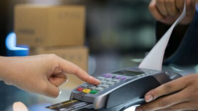 Toplam kredi kartı limiti 400 bin liranın üzerinde olan kullanıcıları