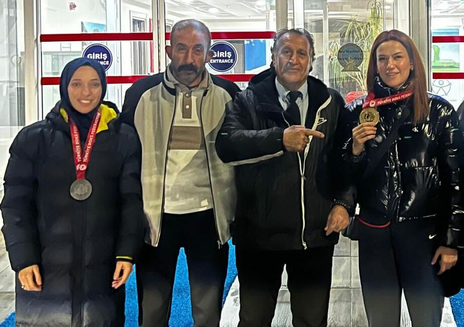 Türkiye Kadınlar Boks Şampiyonası’nda 48 kilo kategorisinde Türkiye şampiyonu olan
