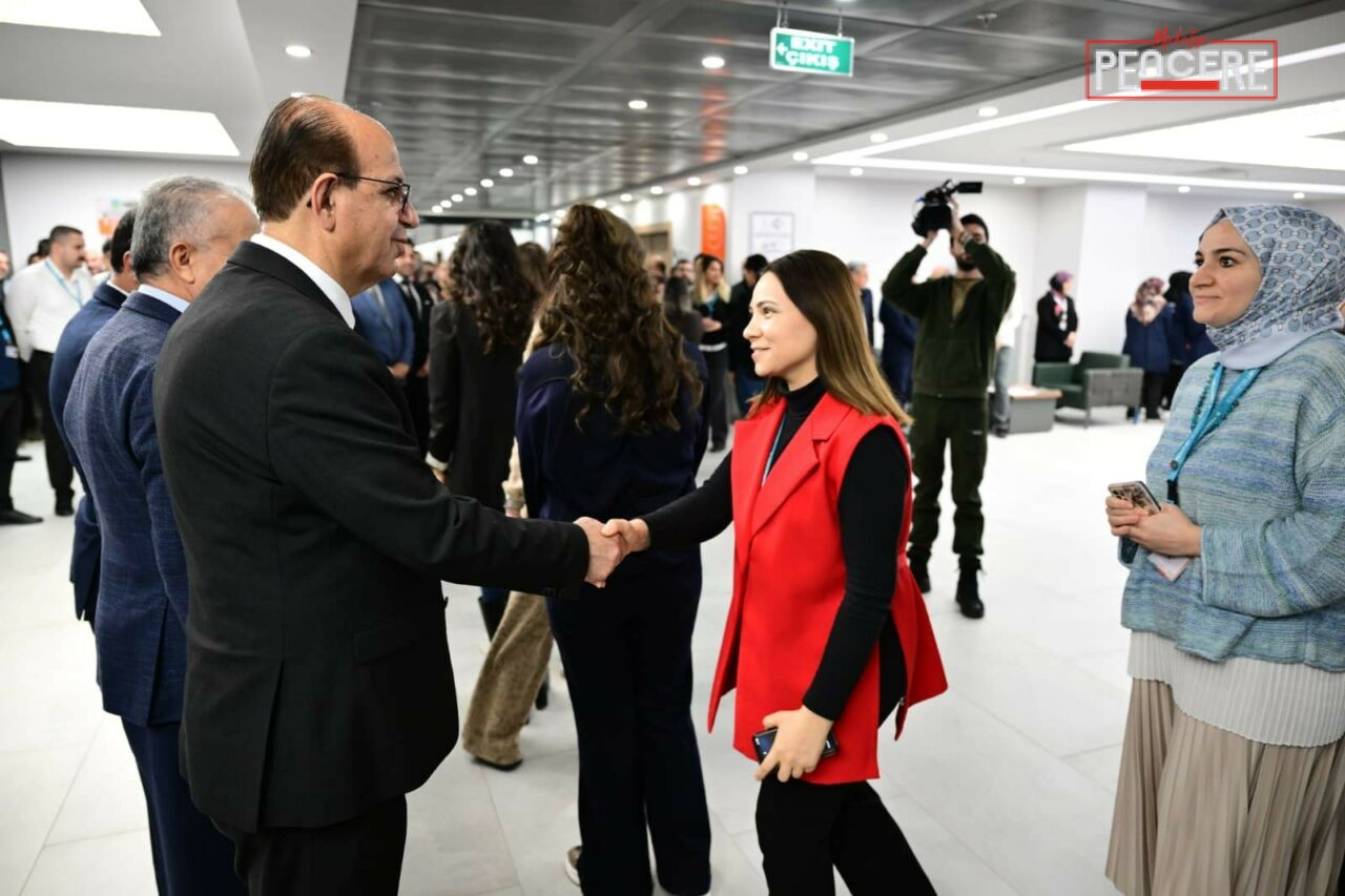 Yeşilyurt Belediye Başkanı Prof. Dr. İlhan Geçit, Ramazan Bayramı dolayısıyla