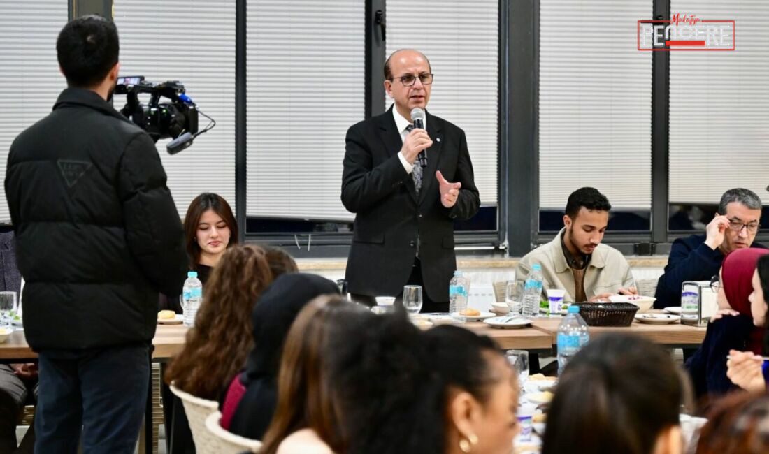 Yeşilyurt Belediye Başkanı Prof. Dr. İlhan Geçit, Malatya Turgut Özal