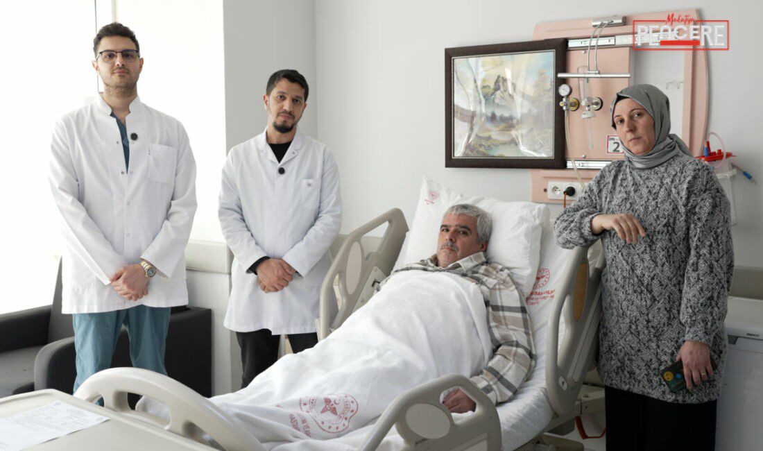 Malatya Eğitim ve Araştırma Hastanesi’nde 48 yaşındaki hastanın böbrek üstü