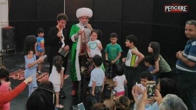 Tiyatro sanatçısı İbrahim Şahin Uyumaz, Dünya Tiyatrolar Günü’nde yaptığı açıklamada