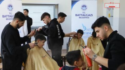Battalgazi Belediyesi’nin düzenlediği ücretsiz tıraş etkinliğiyle çocuklar bayrama bakımlı ve