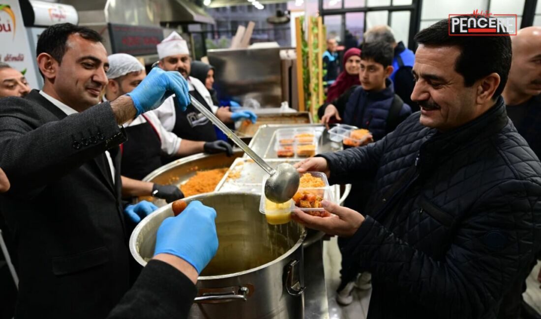 Battalgazi Belediyesi Ramazan boyunca Hizmet Lokantası’nda düzenlenen iftar programlarında Başkan